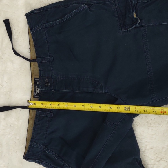 ABERCROMBIE SHORTS. - Picture 9 of 17